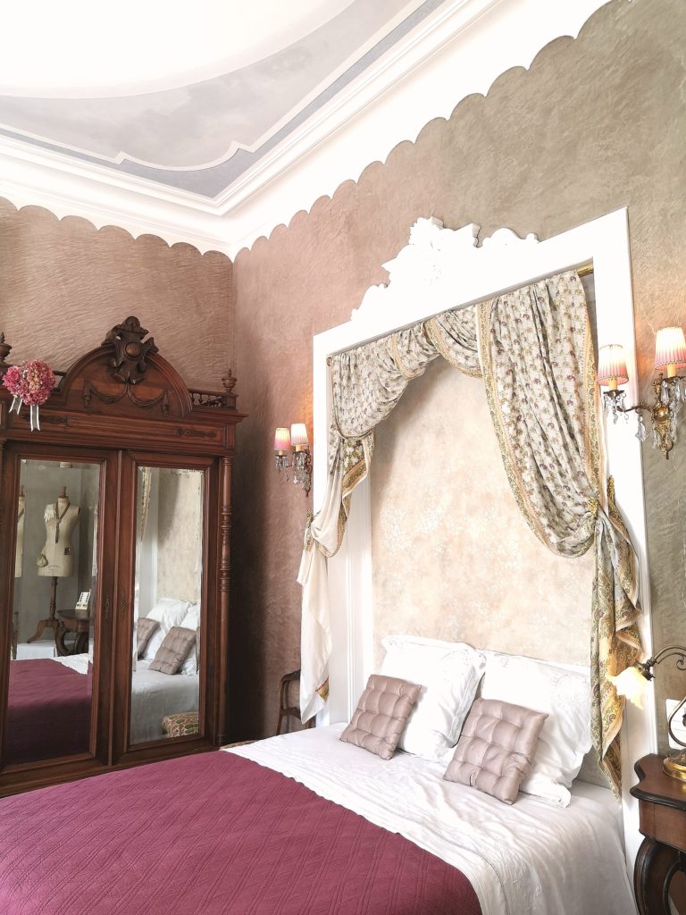 Matières naturelles pour une chambre raffinée